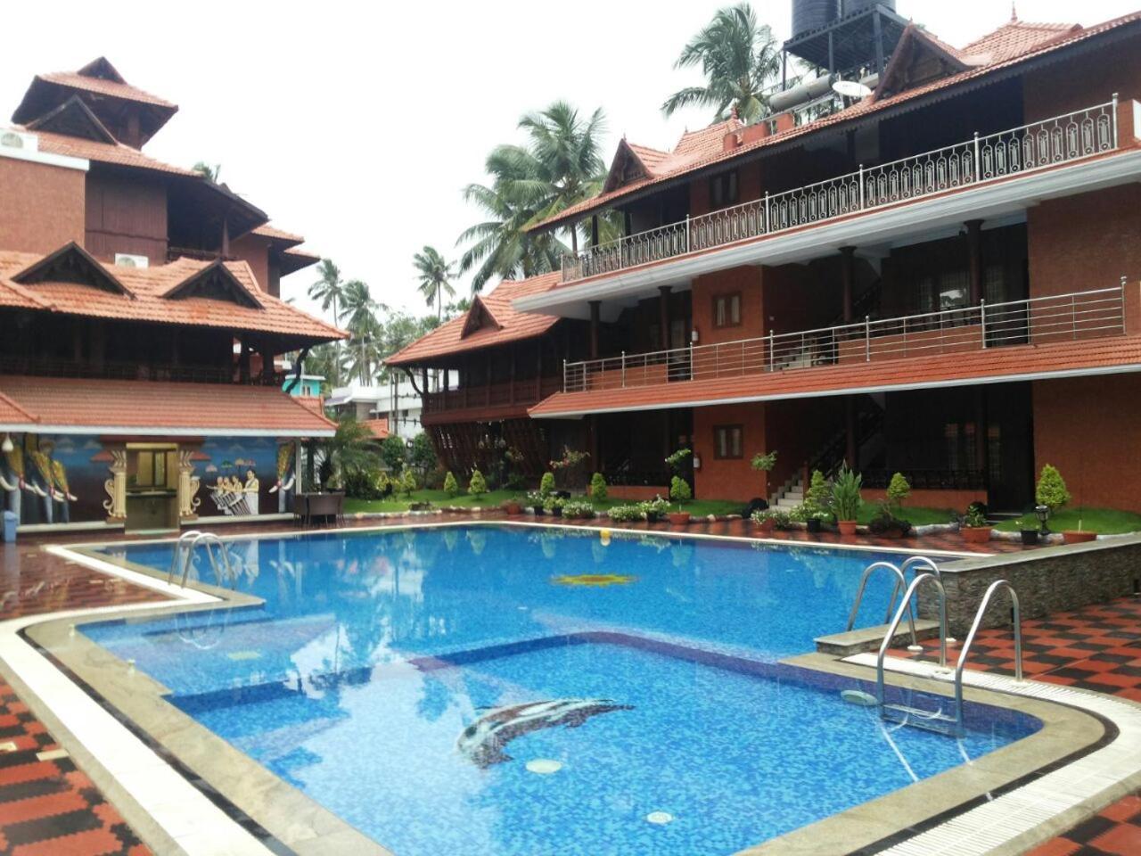 Nikhil Ayurvedic Heritage Hotel Varkala Bagian luar foto