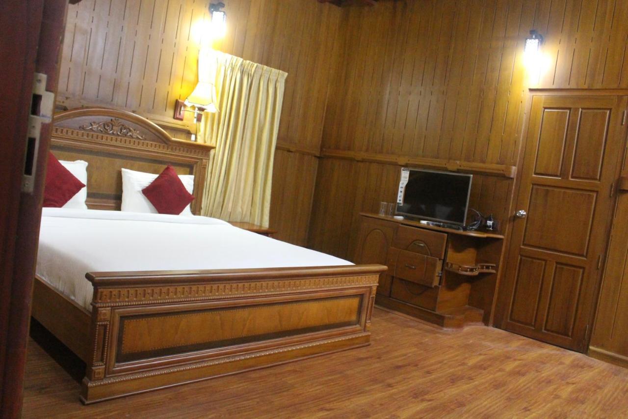 Nikhil Ayurvedic Heritage Hotel Varkala Bagian luar foto